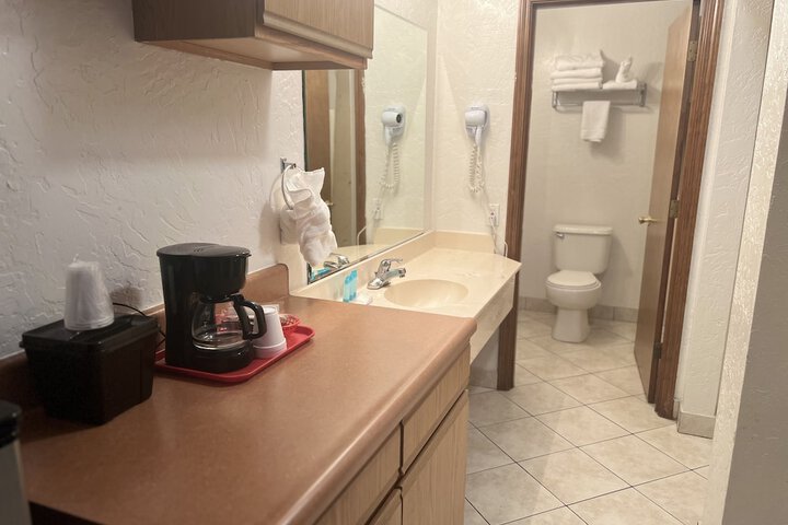 Room 8 of 23