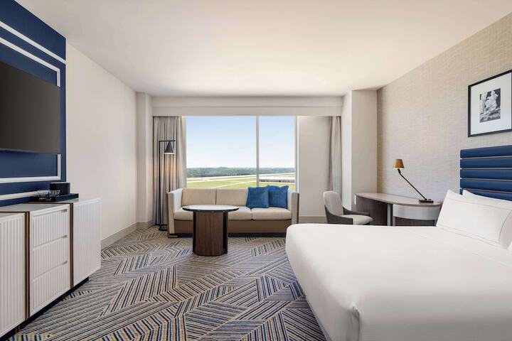 Room 14 of 65