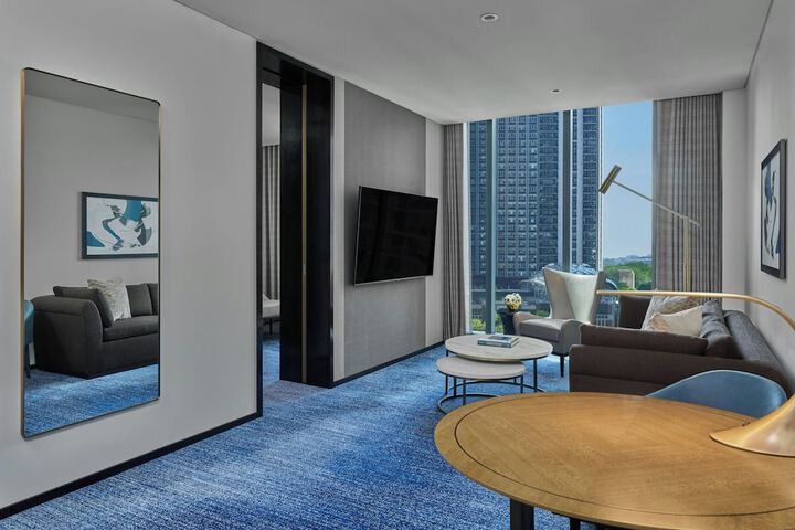 The St. Regis Chicago