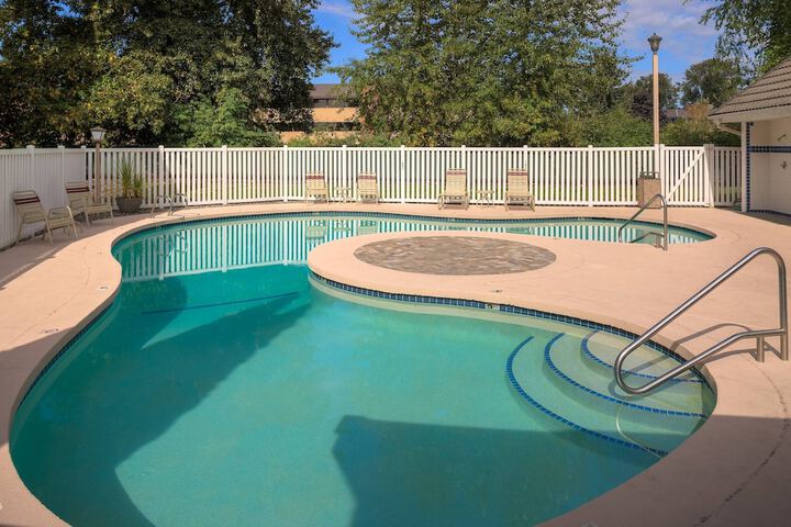 Pool 3 of 20