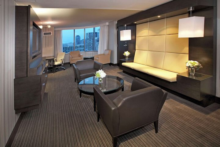 Room 30 of 43