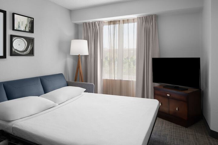 Room 21 of 35