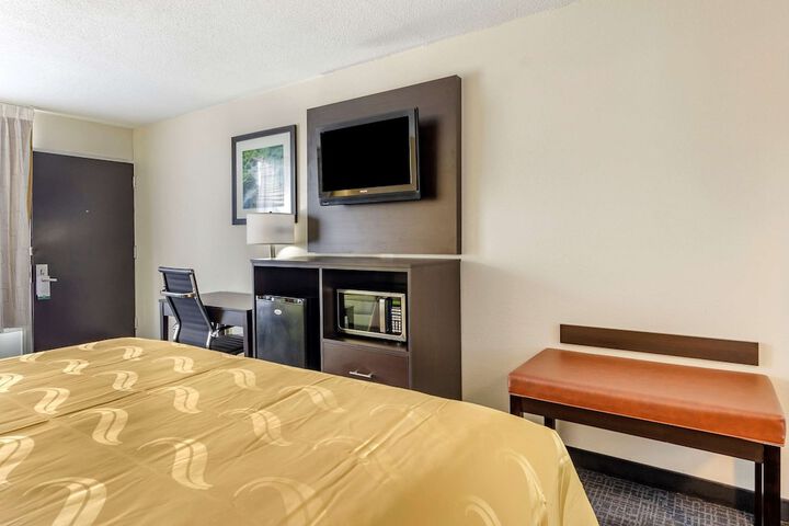Room 15 of 24