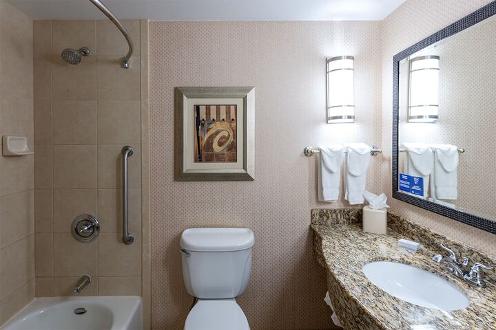 Room 25 of 49