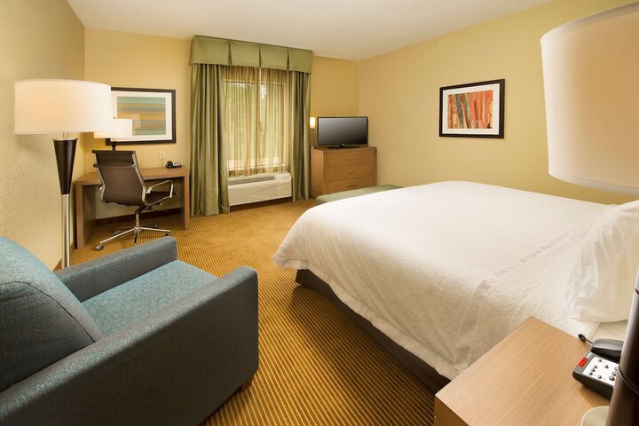Room 33 of 43