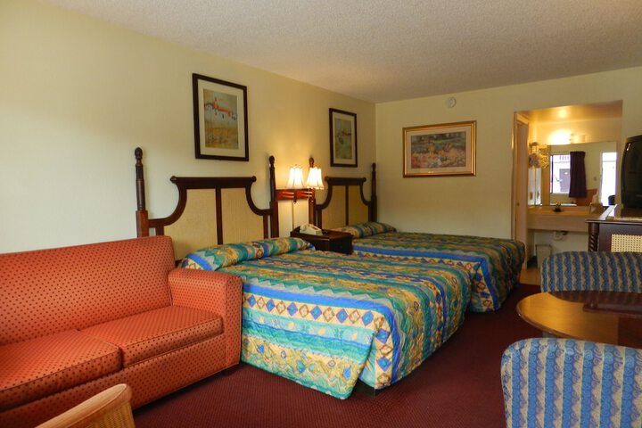Room 26 of 34