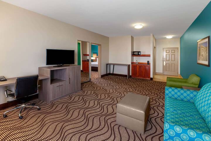 Room 11 of 31