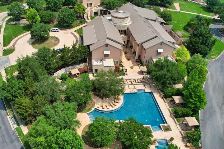 Pool 16 of 275
