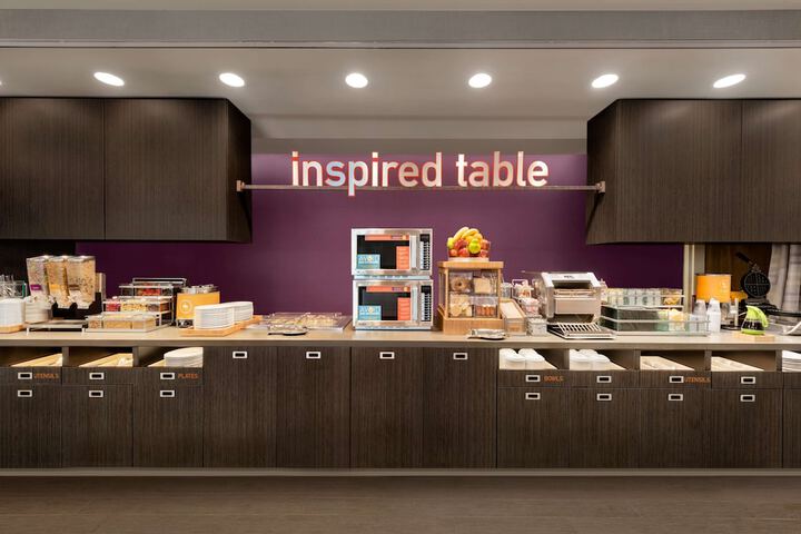 Home2 Suites by Hilton Menomonee Falls Milwaukee