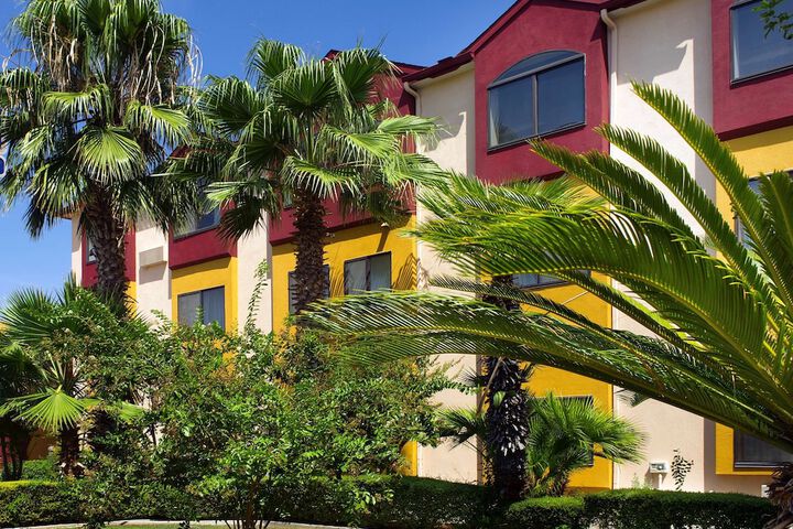 Hotel 2 of 18