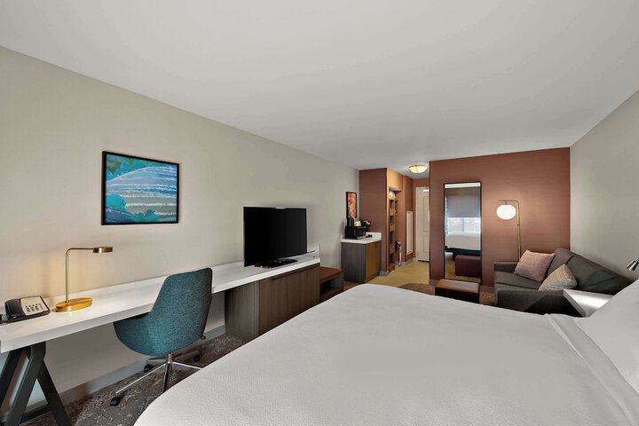 Hilton Garden Inn Omaha East / Council Bluffs