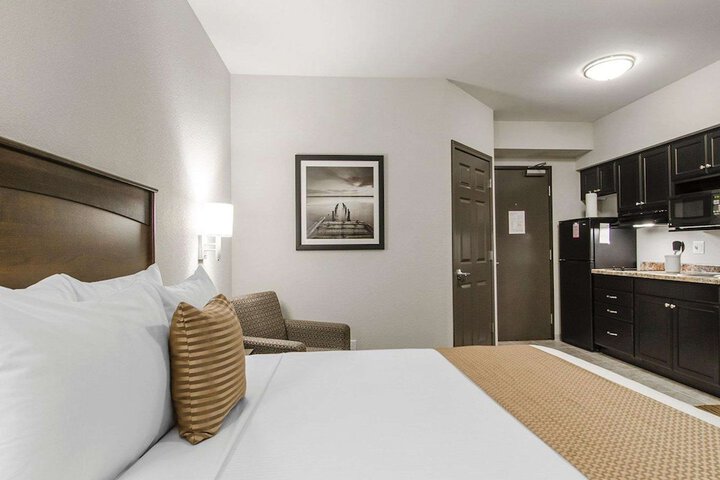Room 27 of 55