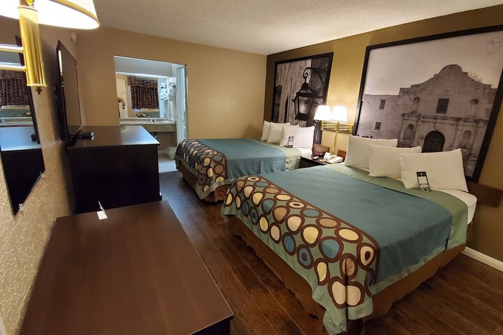 Room 20 of 25