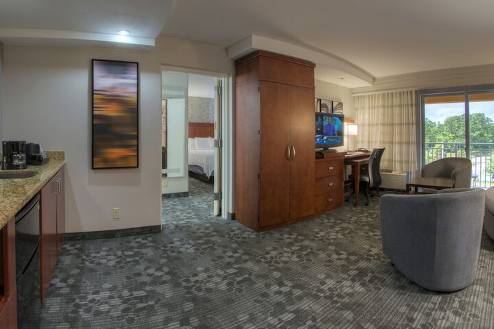 Room 21 of 41