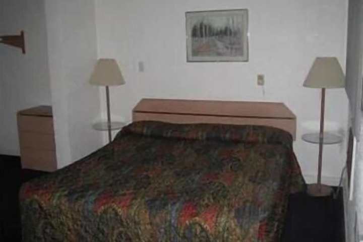 The Hub Motel