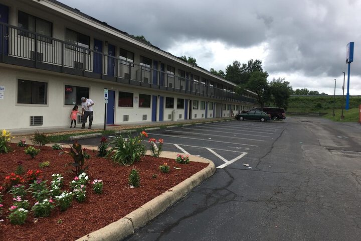 Hotel 2 of 34
