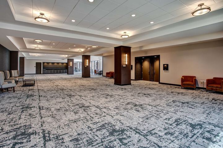 DoubleTree by Hilton Lansing