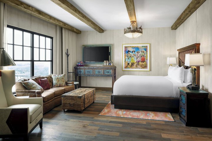 Room 45 of 100