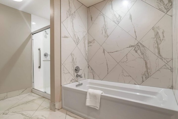 Lyric Hotel West End Trademark Collection by Wyndham