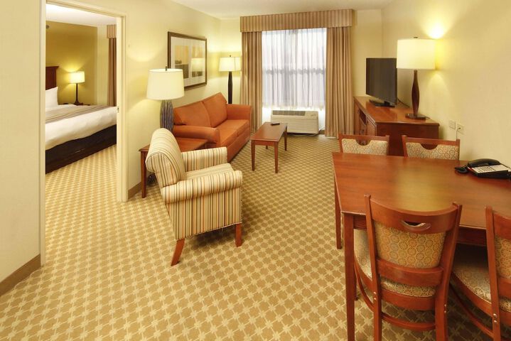 Country Inn & Suites by Radisson Crystal Lake, IL