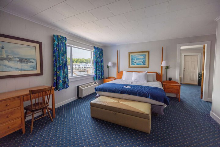 Room 167 of 247