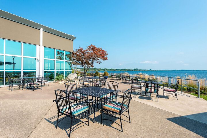 41 Lakefront Hotel Trademark Collection by Wyndham