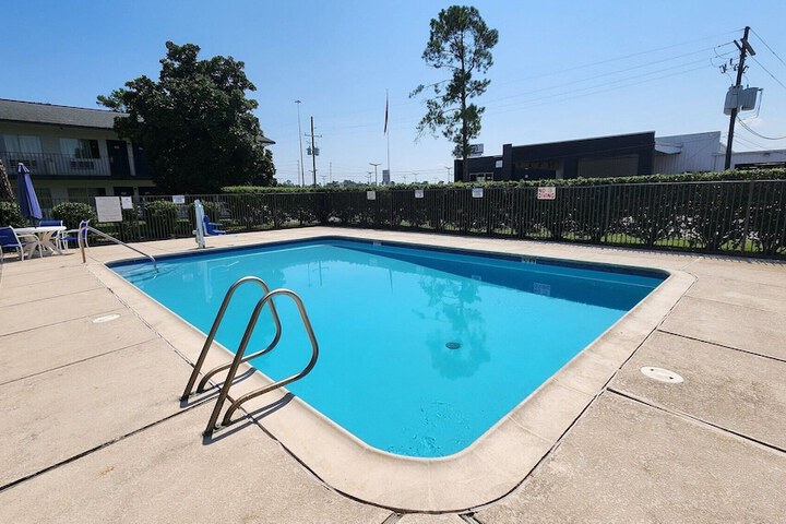 Motel 6 Conroe TX