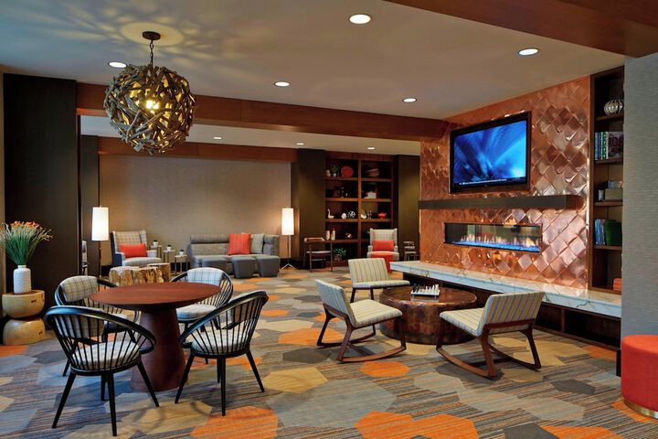 Courtyard by Marriott Lake George