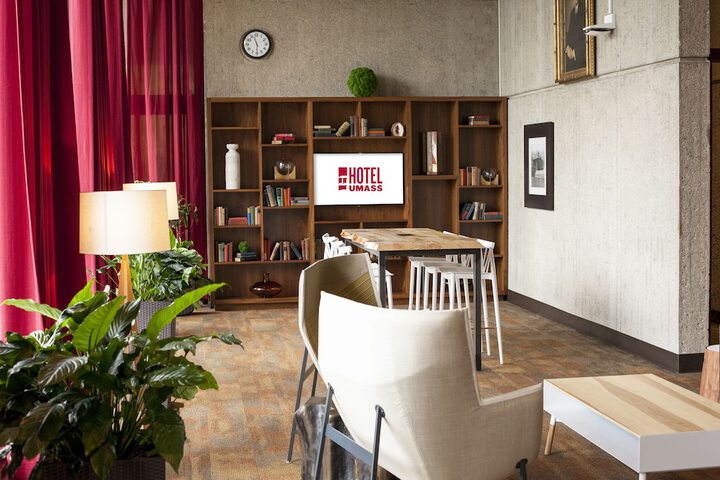 Hotel Interior 6 of 41