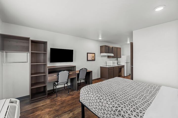 Room 14 of 42