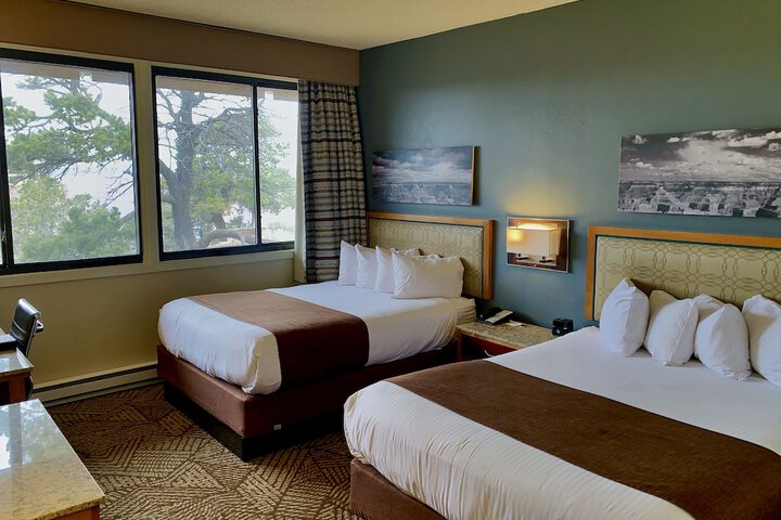 Kachina Lodge - Inside the Park