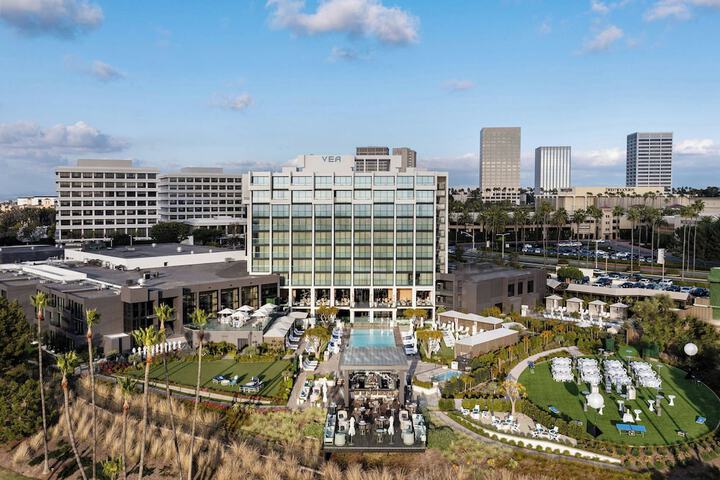 VEA Newport Beach a Marriott Resort & Spa
