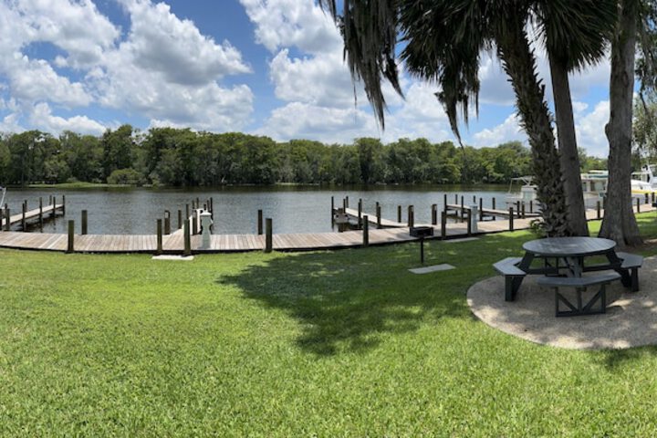 Hontoon Landing Resort & Marina
