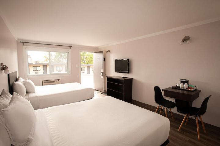 Room 12 of 15