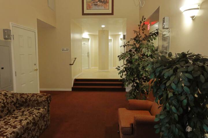 Ballroom/Hall 53 of 57