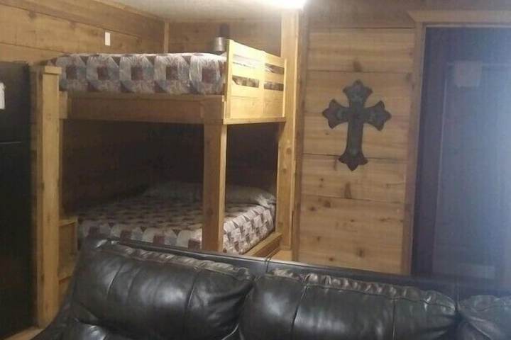 Whispering Creek Lodging & RV Resort