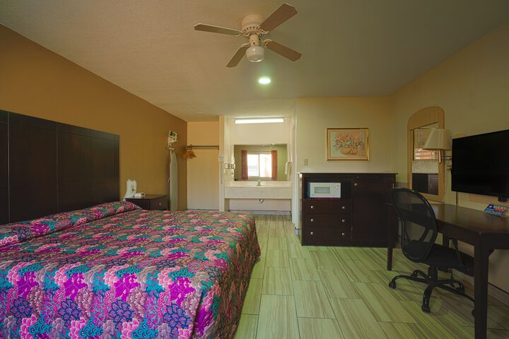 Room 29 of 70