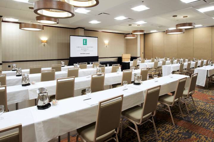 Embassy Suites by Hilton Seattle North Lynnwood