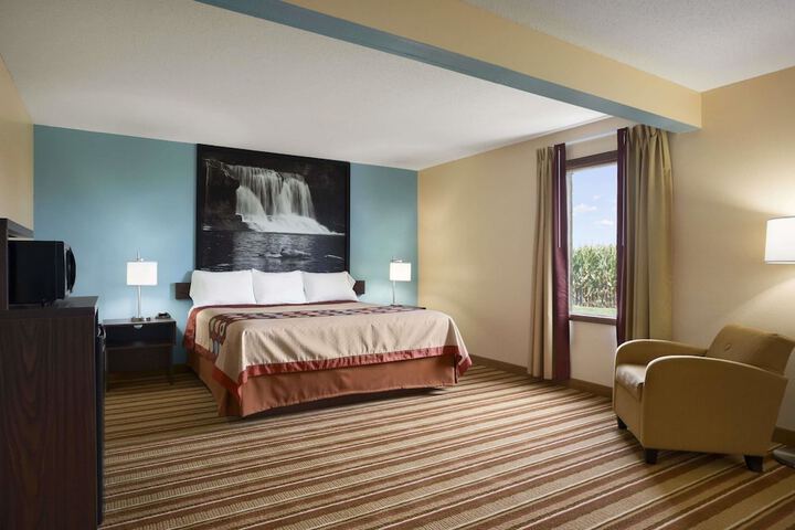 Room 19 of 36