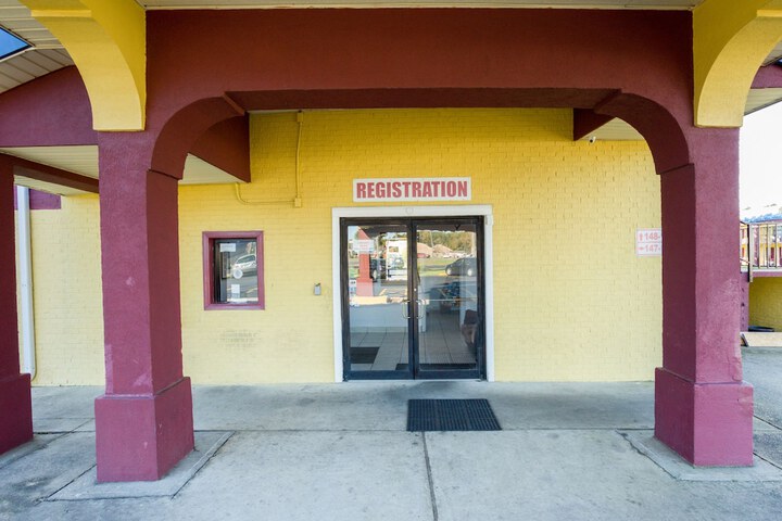 Hotel 5 of 24