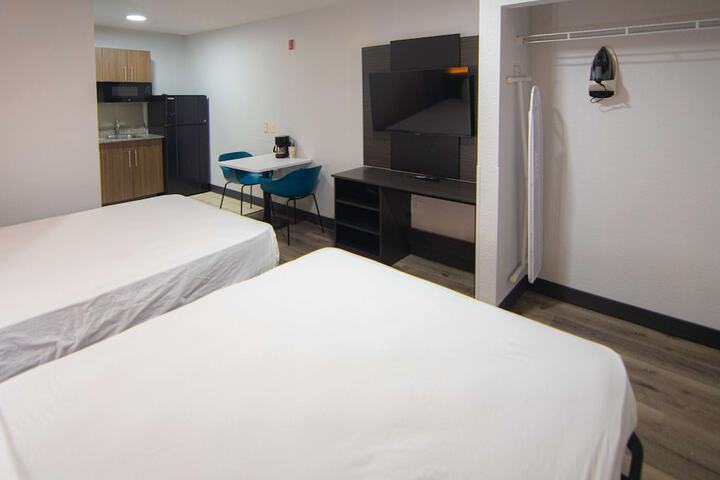 Room 18 of 37
