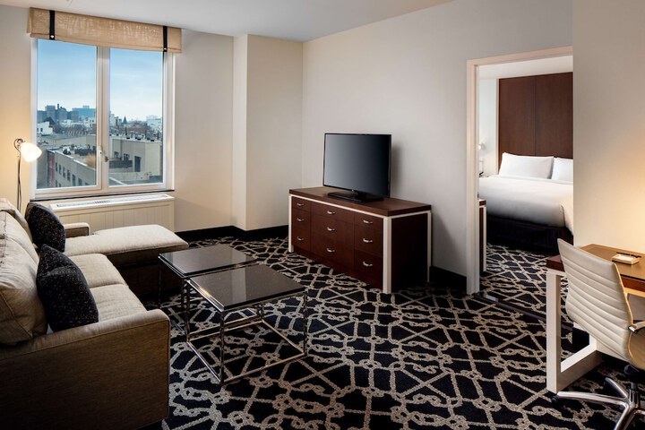 Room 25 of 52