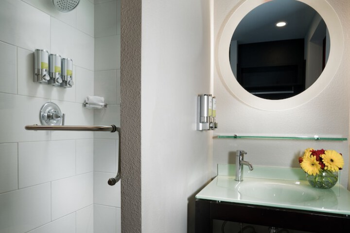 Room 20 of 35