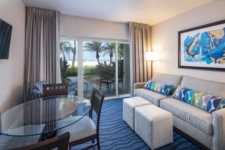Room 21 of 80