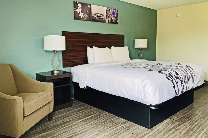 Room 15 of 17