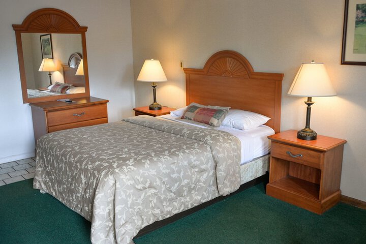 Room 33 of 90