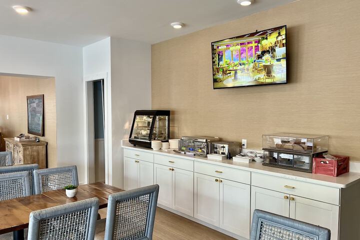 Beach View Hotel