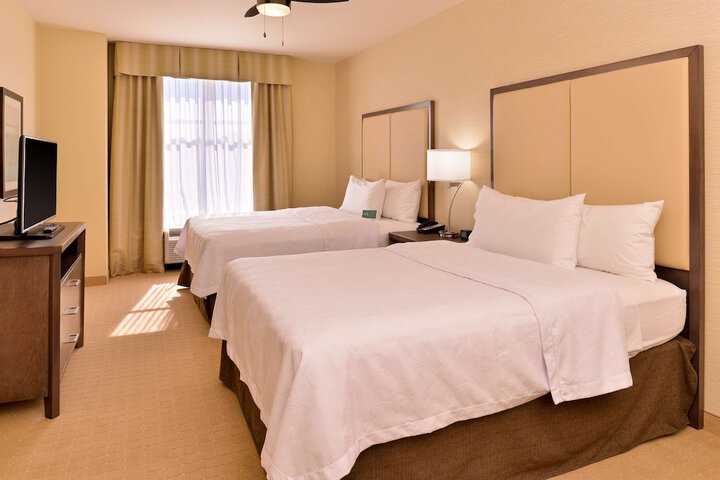 Room 33 of 80