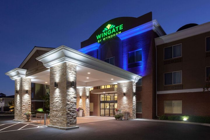 Hotel 4 of 57