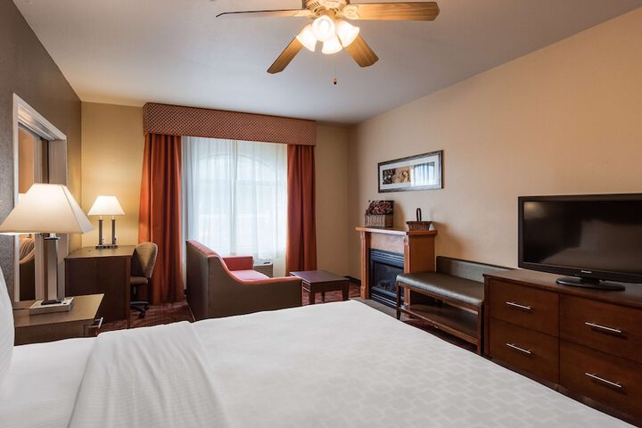 Room 17 of 30